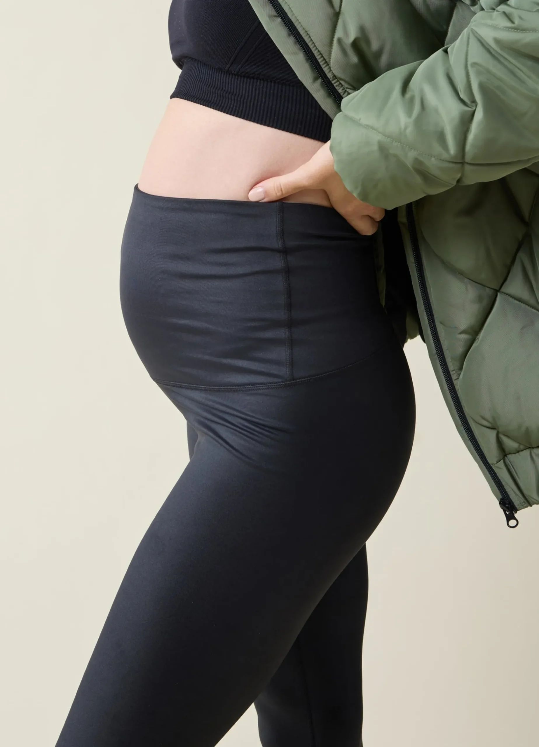The Glossy Everywear Black Maternity Legging
