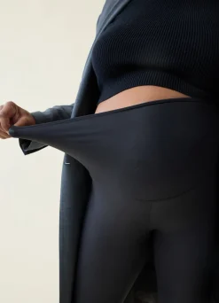 The Glossy Everywear Black Maternity Legging
