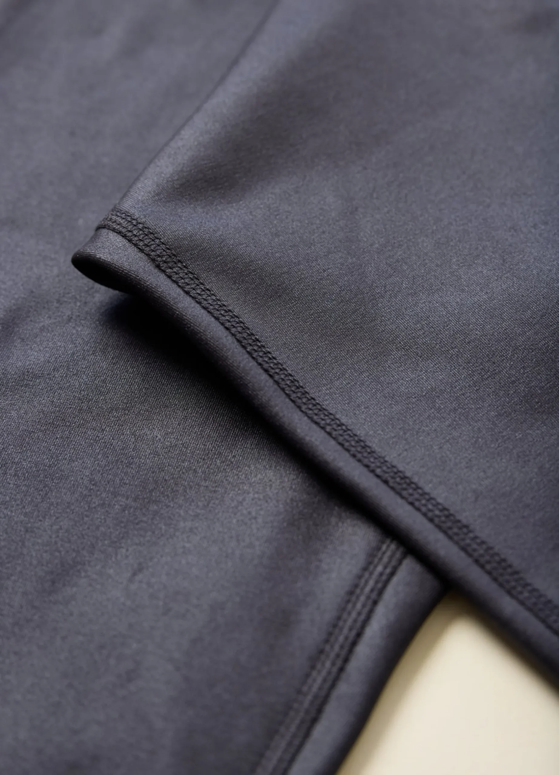 The Glossy Everywear Black Maternity Legging