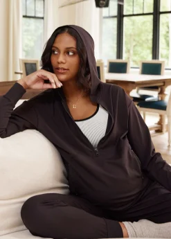 The Ultimate Maternity and Nursing Pullover Black